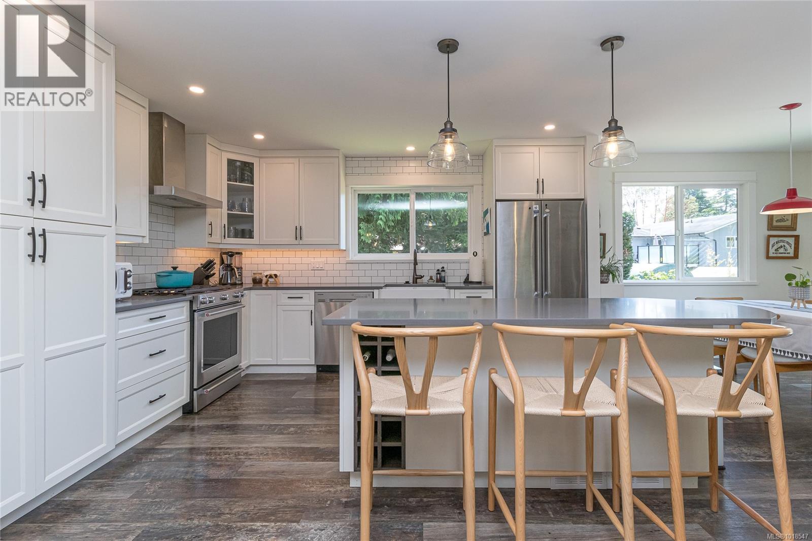 1879 Jeffree Rd, Central Saanich