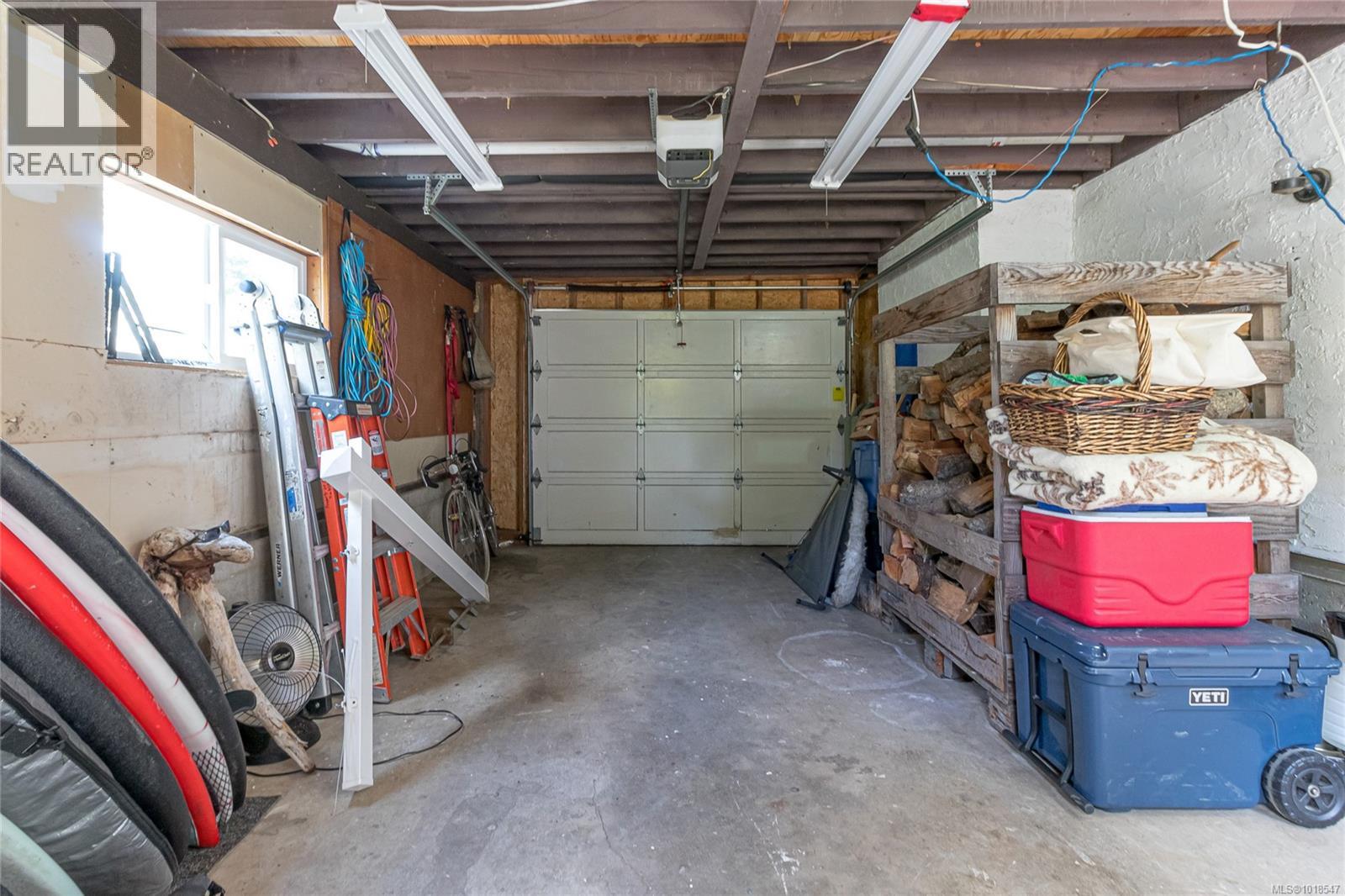 1879 Jeffree Rd, Central Saanich