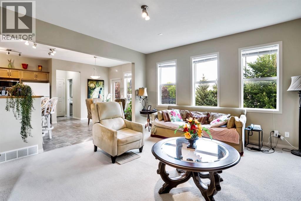 Single Family House for Sale in  Elmont Mews SW Springbank Hill Calgary 