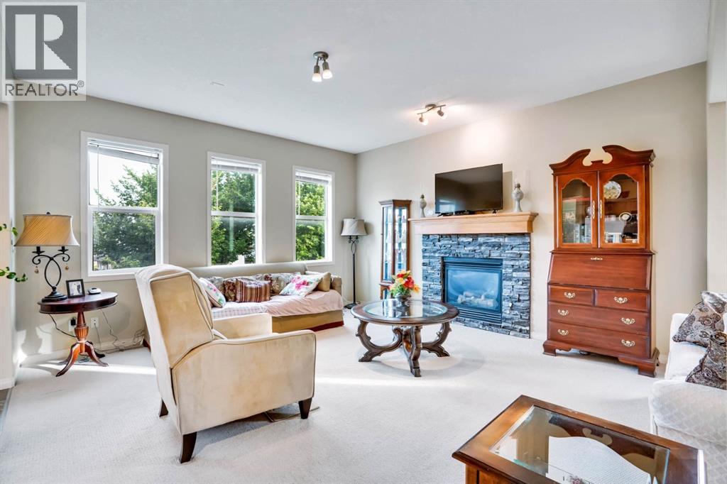 Single Family House for Sale in  Elmont Mews SW Springbank Hill Calgary 