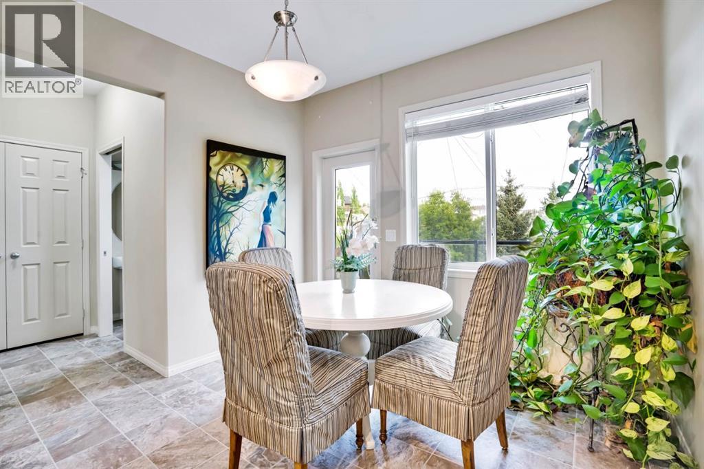 Single Family House for Sale in  Elmont Mews SW Springbank Hill Calgary 