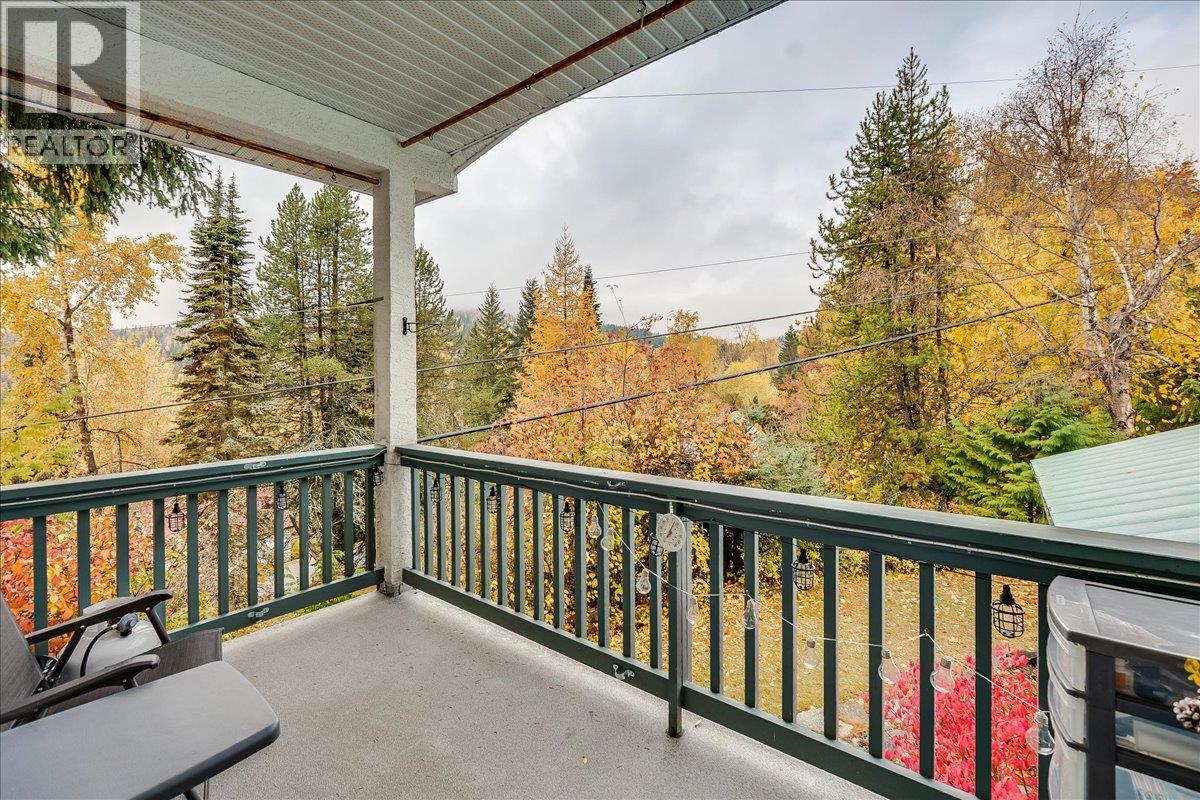 1486 Esling Drive, Rossland