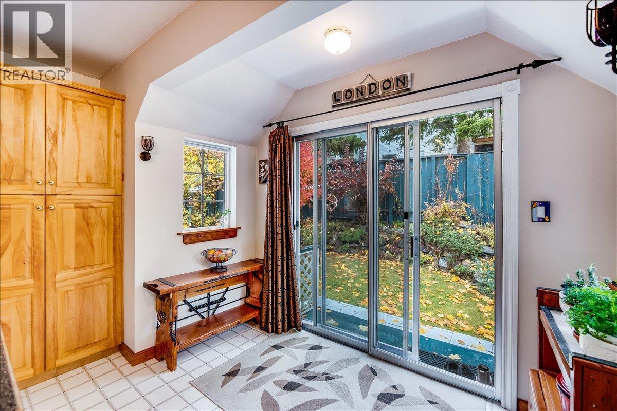 1486 Esling Drive, Rossland