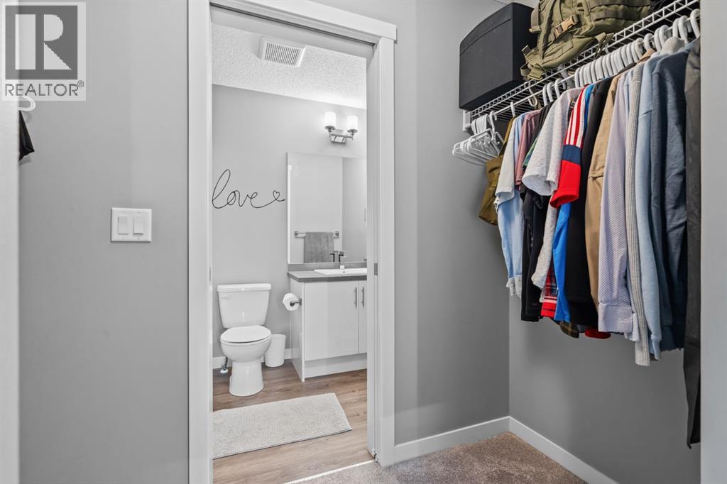 Single Family House for Sale in  Nolan Hill Drive NW Nolan Hill Calgary 