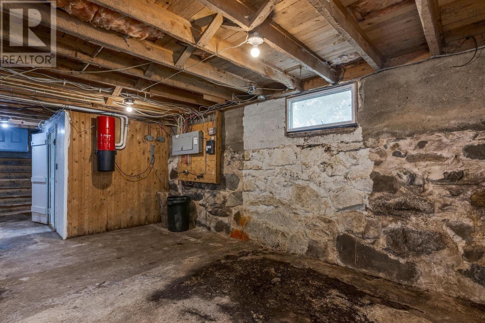 Property 29 of 50 of 63 Croft Road