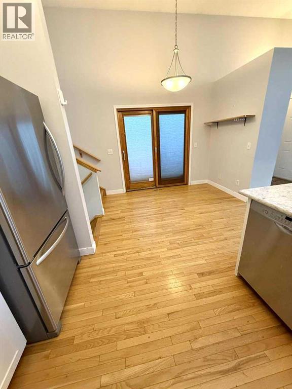 Single Family House 4 Level for Sale in   Avenue NW Montgomery Calgary 