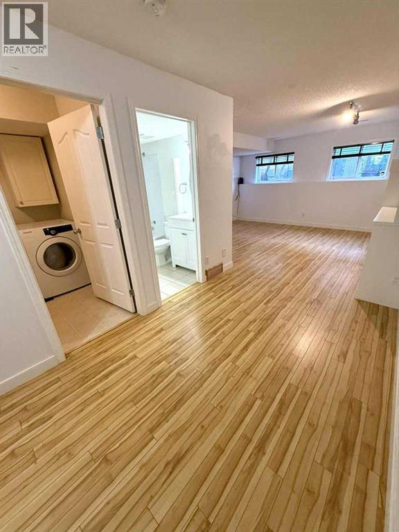 Single Family House 4 Level for Sale in   Avenue NW Montgomery Calgary 