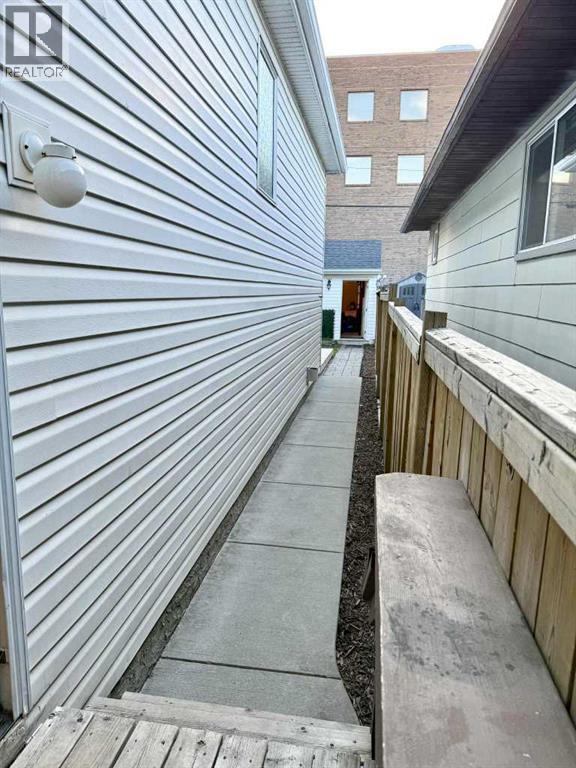 Single Family House 4 Level for Sale in   Avenue NW Montgomery Calgary 