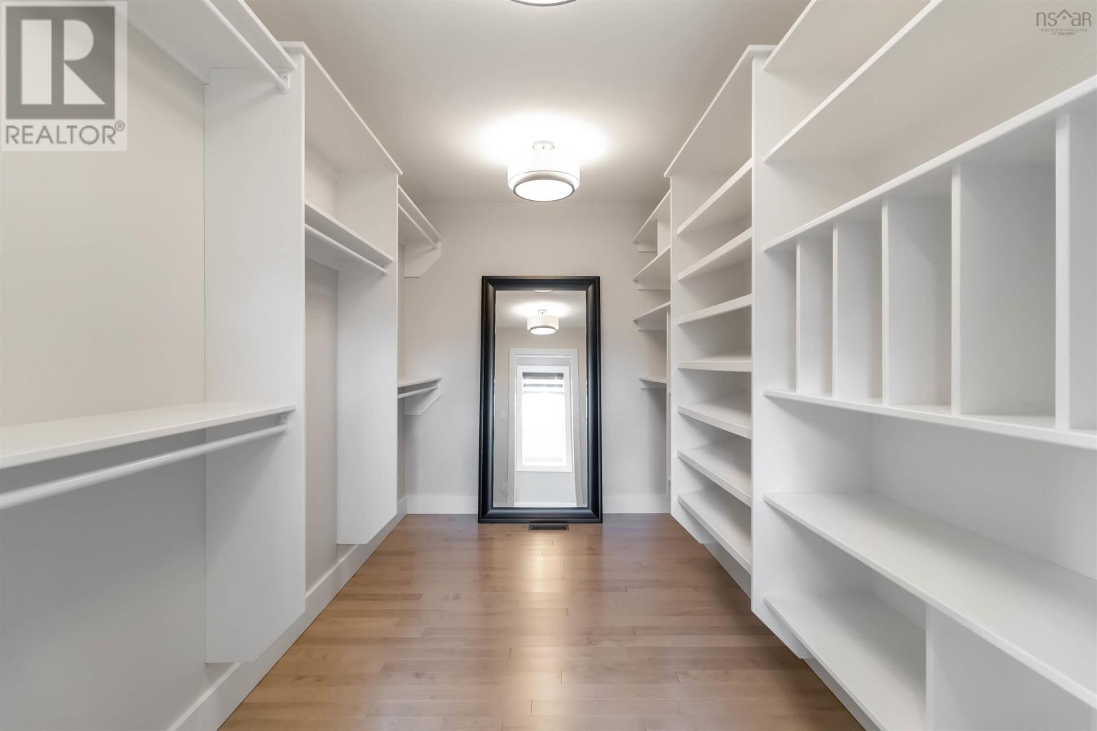 Property 33 of 49 of 128 Innsbrook Way