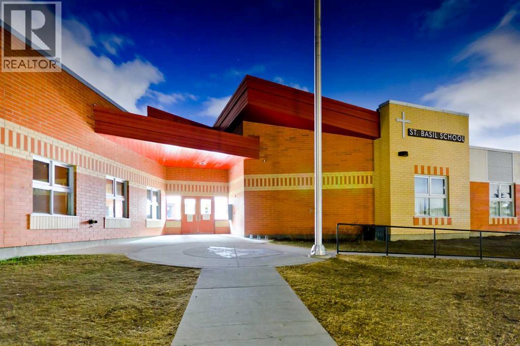 Single Family House for Sale in  Tuscany Valley Rise NW Tuscany Calgary 