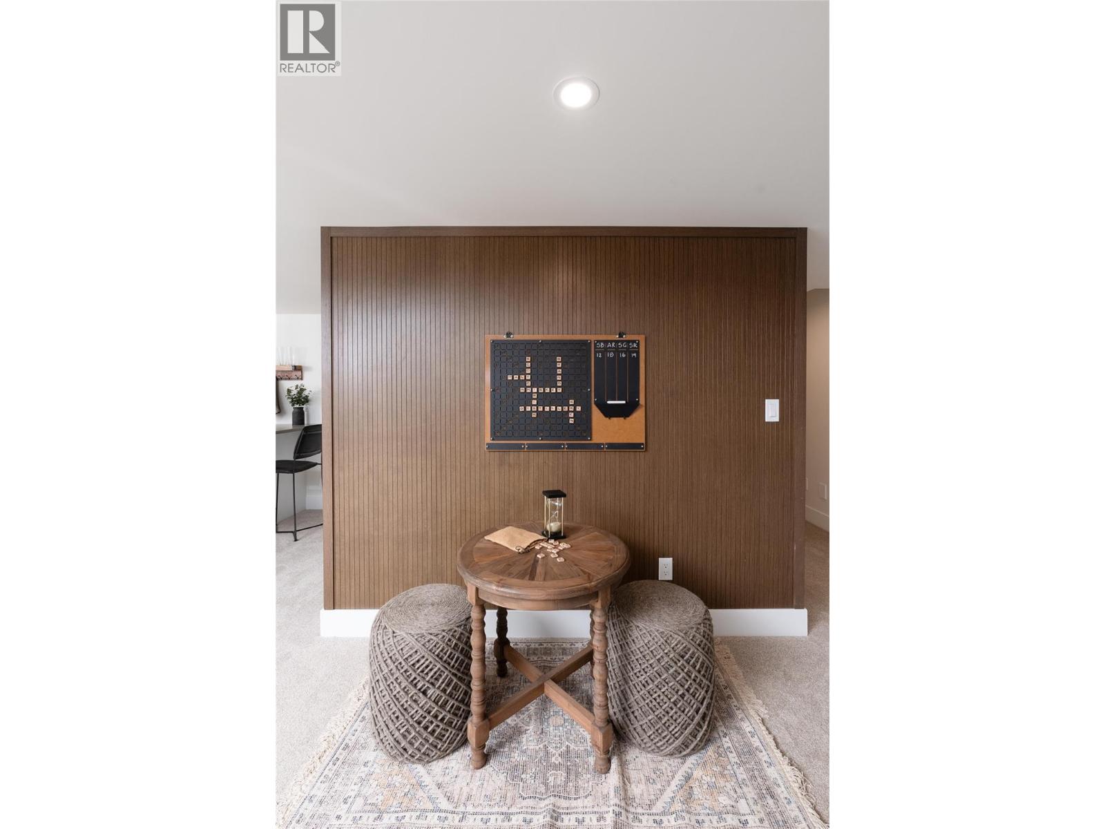 2444 Bradley Drive, Armstrong