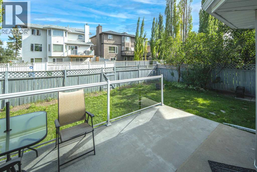 Single Family House for Sale in  Edgebrook Way NW Edgemont Calgary 