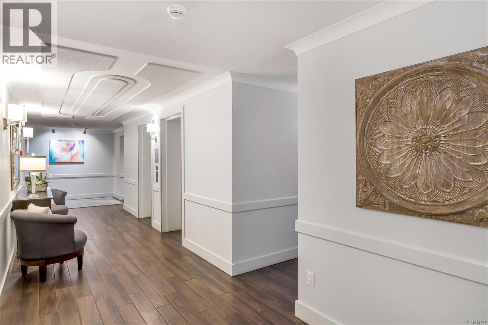 105 636 Montreal Street, Victoria