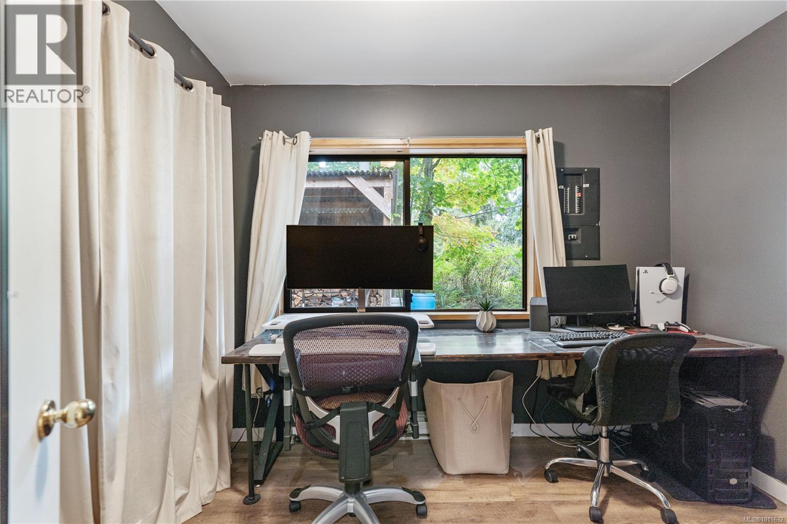 338 Walkers Hook Rd, Salt Spring