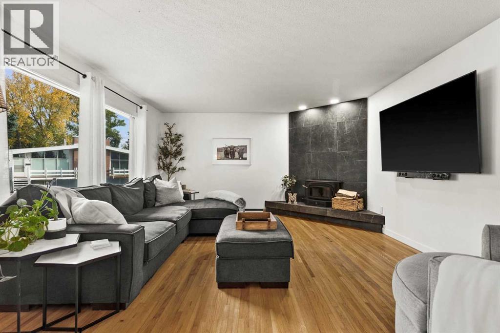 Single Family House Bungalow for Sale in  Sheldon Place NW Montgomery Calgary 