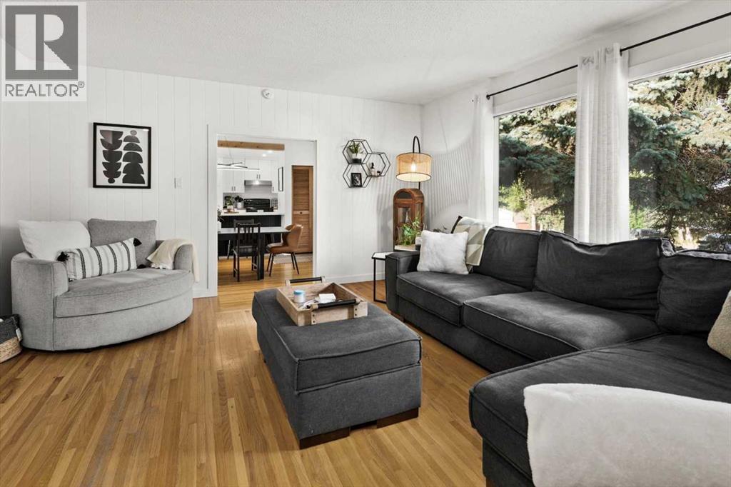 Single Family House Bungalow for Sale in  Sheldon Place NW Montgomery Calgary 