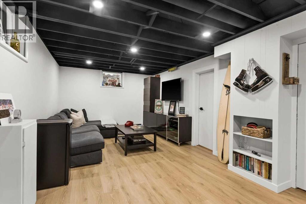 Single Family House Bungalow for Sale in  Sheldon Place NW Montgomery Calgary 