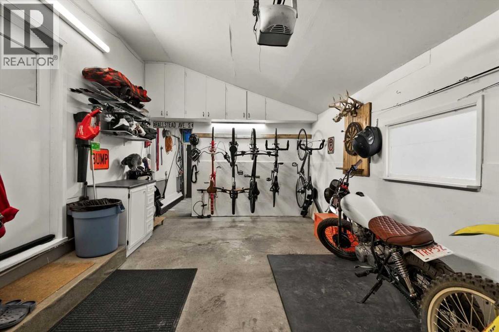 Single Family House Bungalow for Sale in  Sheldon Place NW Montgomery Calgary 