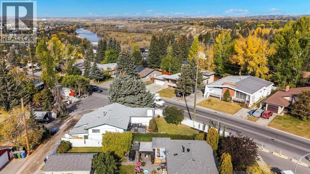 Single Family House Bungalow for Sale in  Sheldon Place NW Montgomery Calgary 