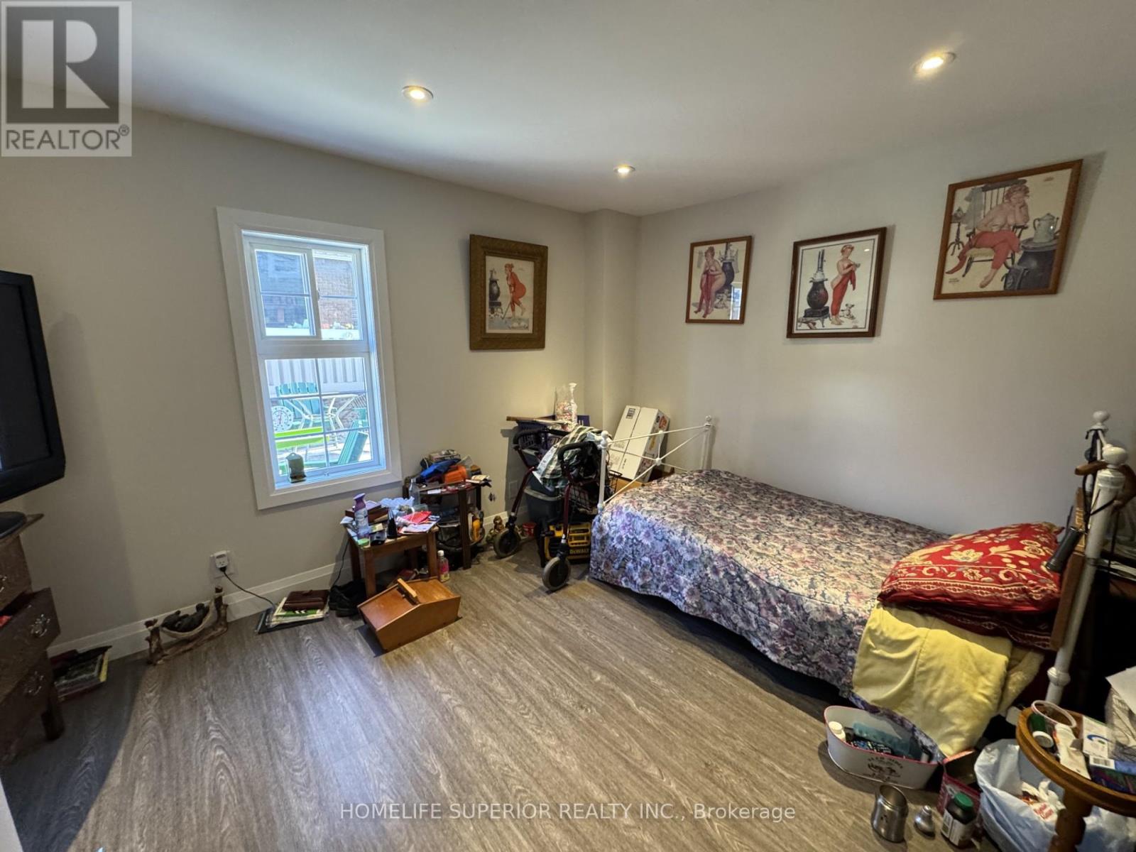 36 MADOC STREET - 10
