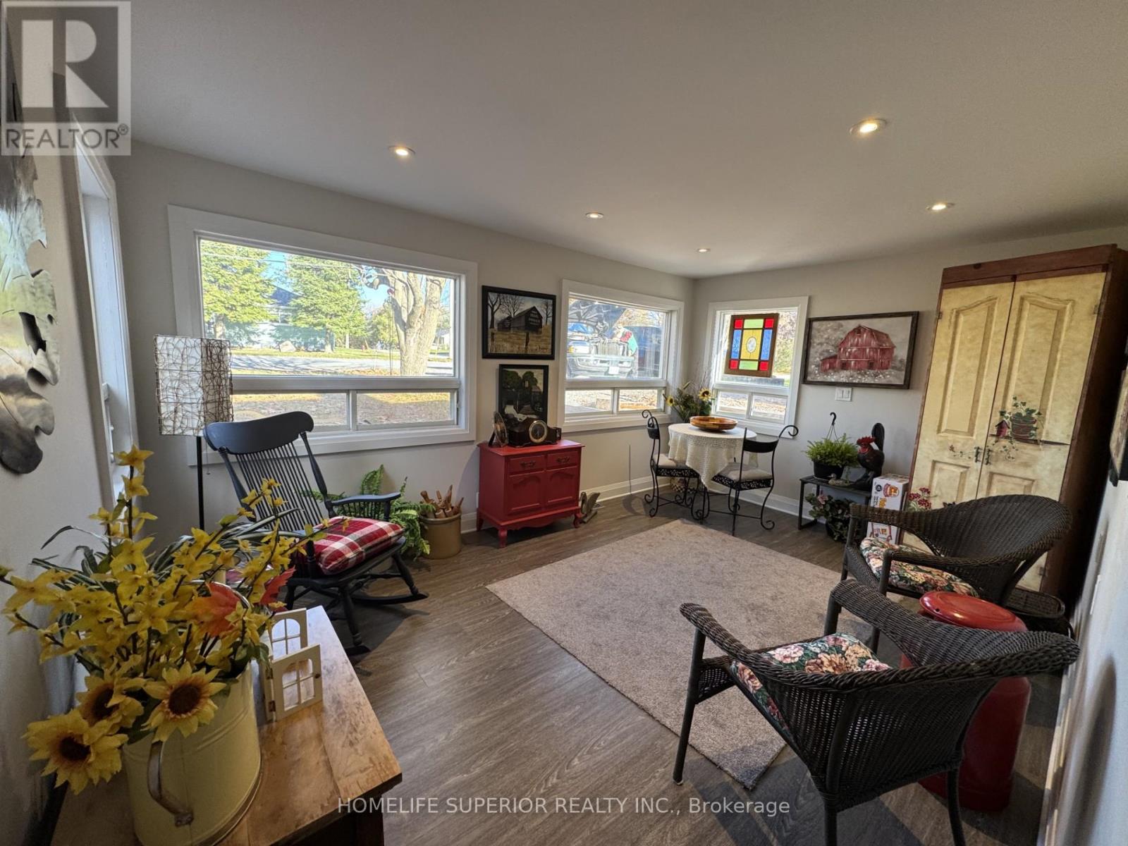 36 MADOC STREET - 12