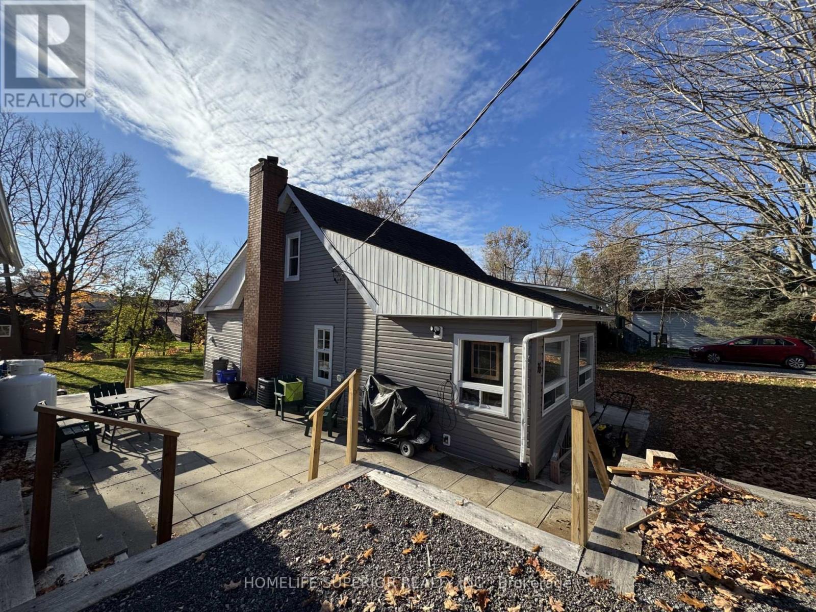 36 MADOC STREET - 3