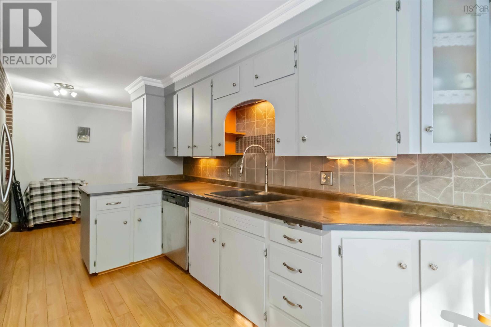 Single Family House Contemporary for Sale in  Shore Road Mount Pleasant 