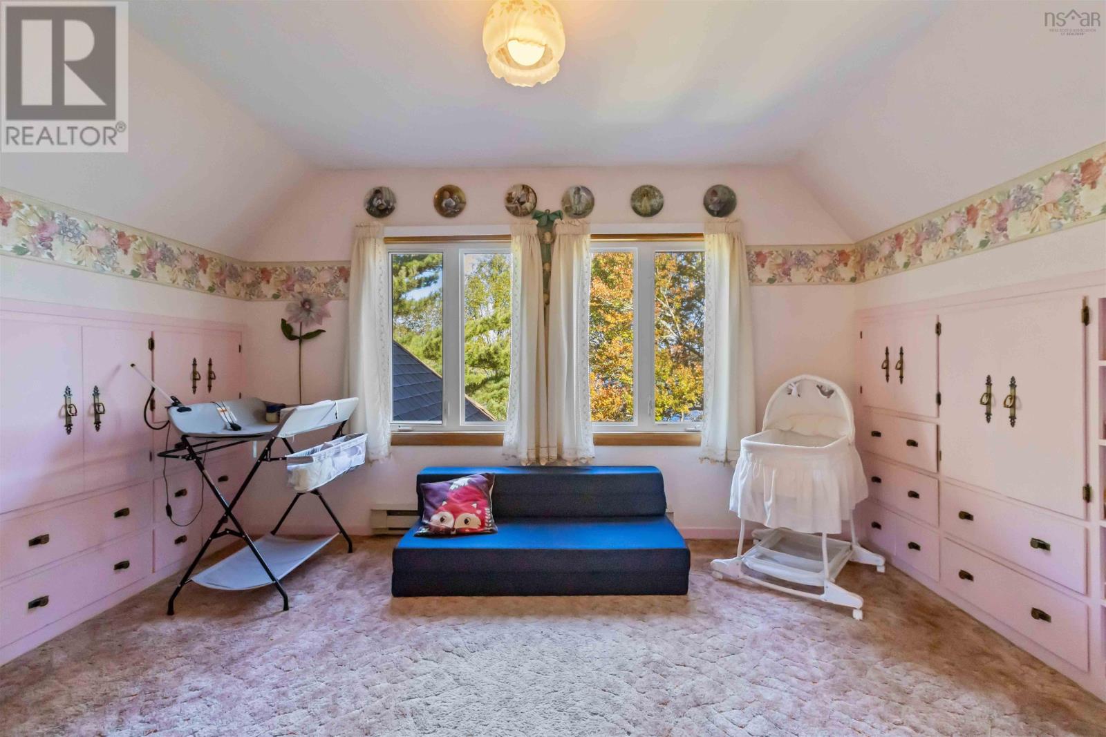 Single Family House Contemporary for Sale in  Shore Road Mount Pleasant 