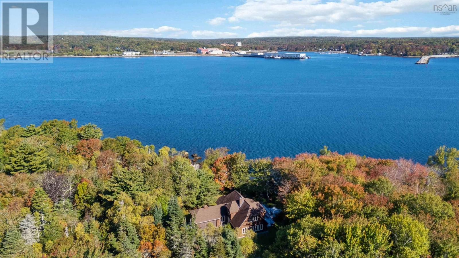 Single Family House Contemporary for Sale in  Shore Road Mount Pleasant 