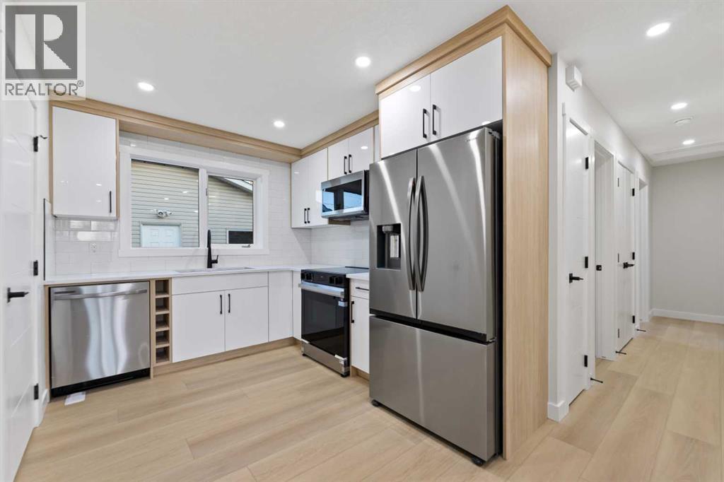 Single Family House Bungalow for Sale in  pensville Road SE Penbrooke Meadows Calgary 