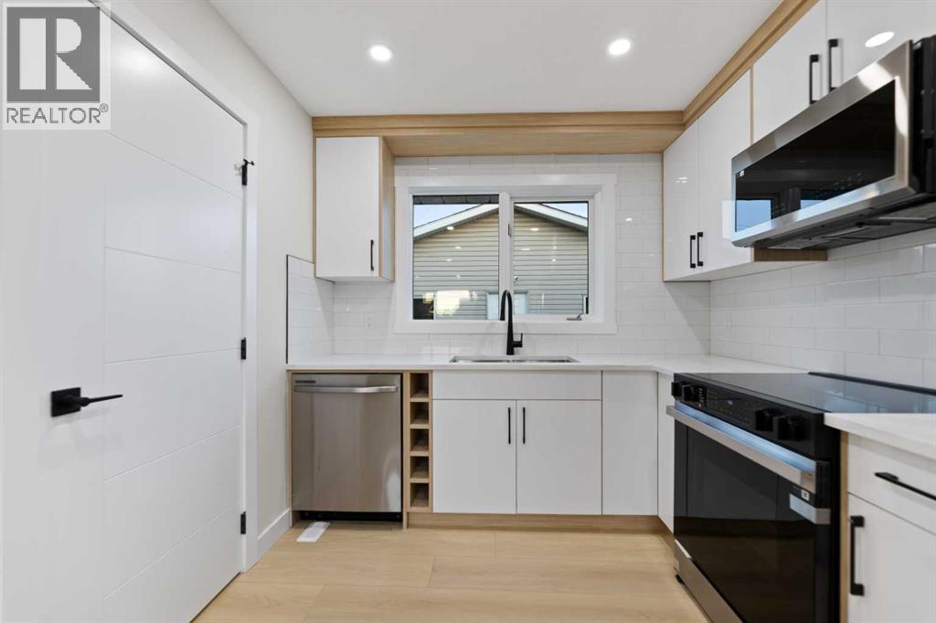 Single Family House Bungalow for Sale in  pensville Road SE Penbrooke Meadows Calgary 