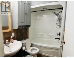 112 Fraser Avenue, Oxbow, SK S0C2B0 Photo 18
