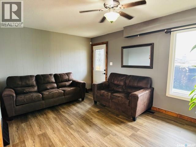 112 Fraser AVENUE - 4