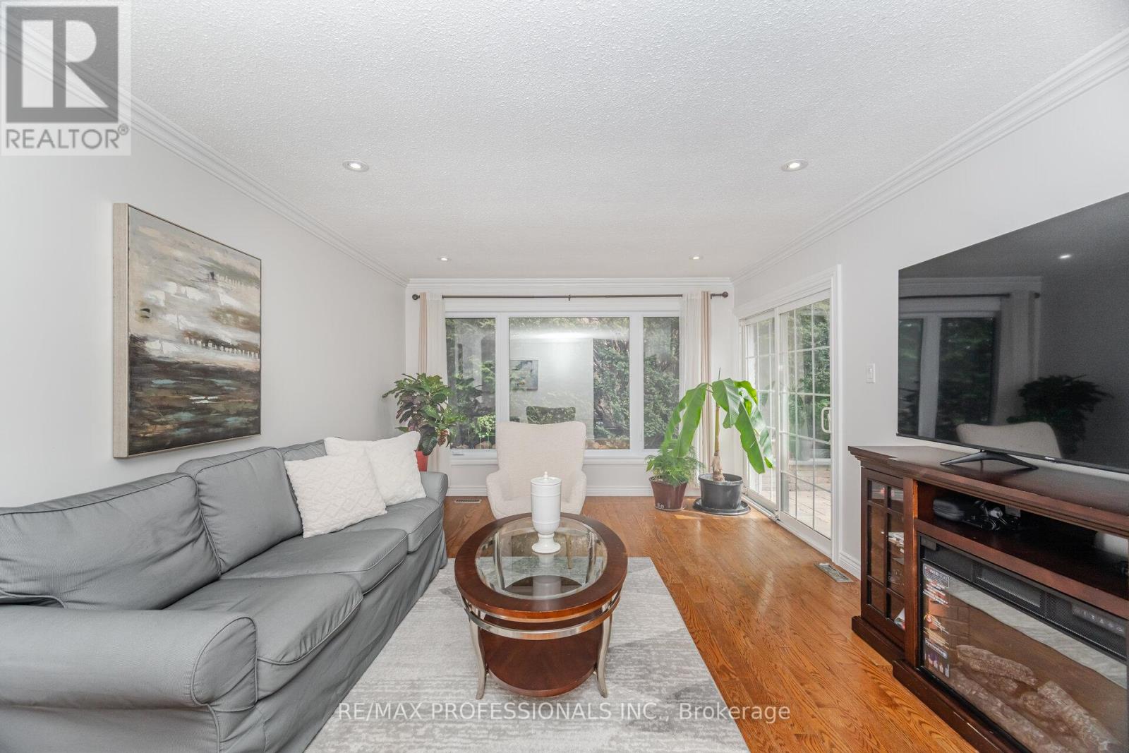 Single Family House Bungalow for Sale in  LORRAINE CRESCENT Brampton (Westgate) 