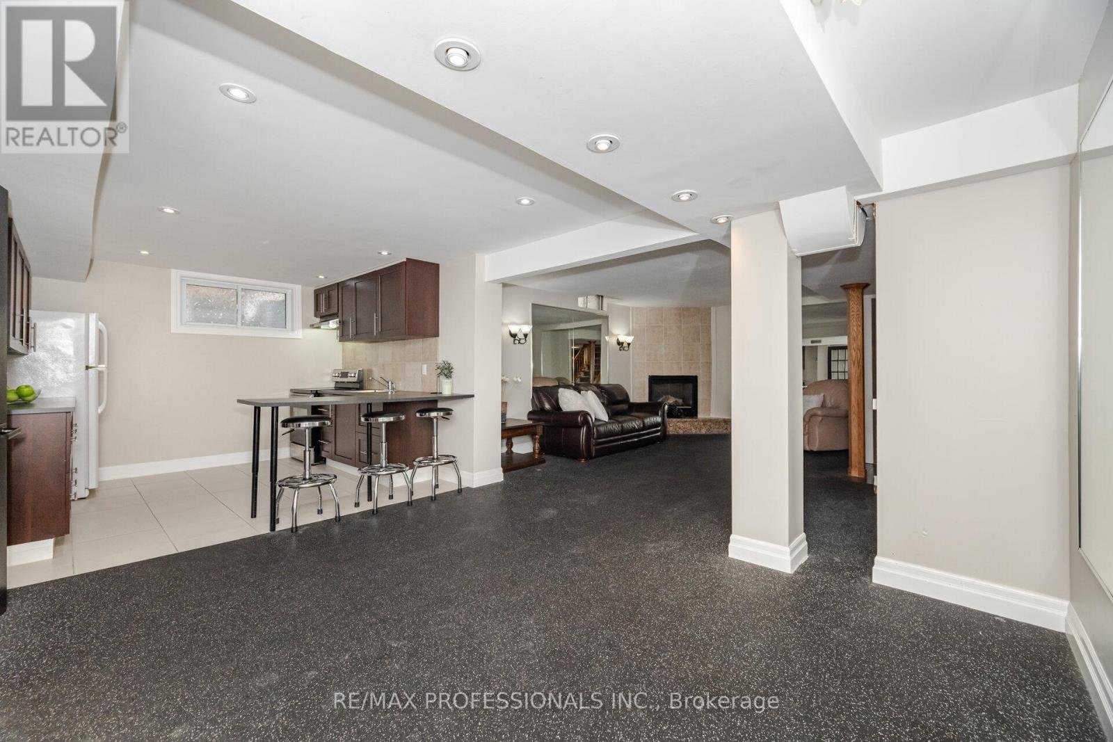 Single Family House Bungalow for Sale in  LORRAINE CRESCENT Brampton (Westgate) 