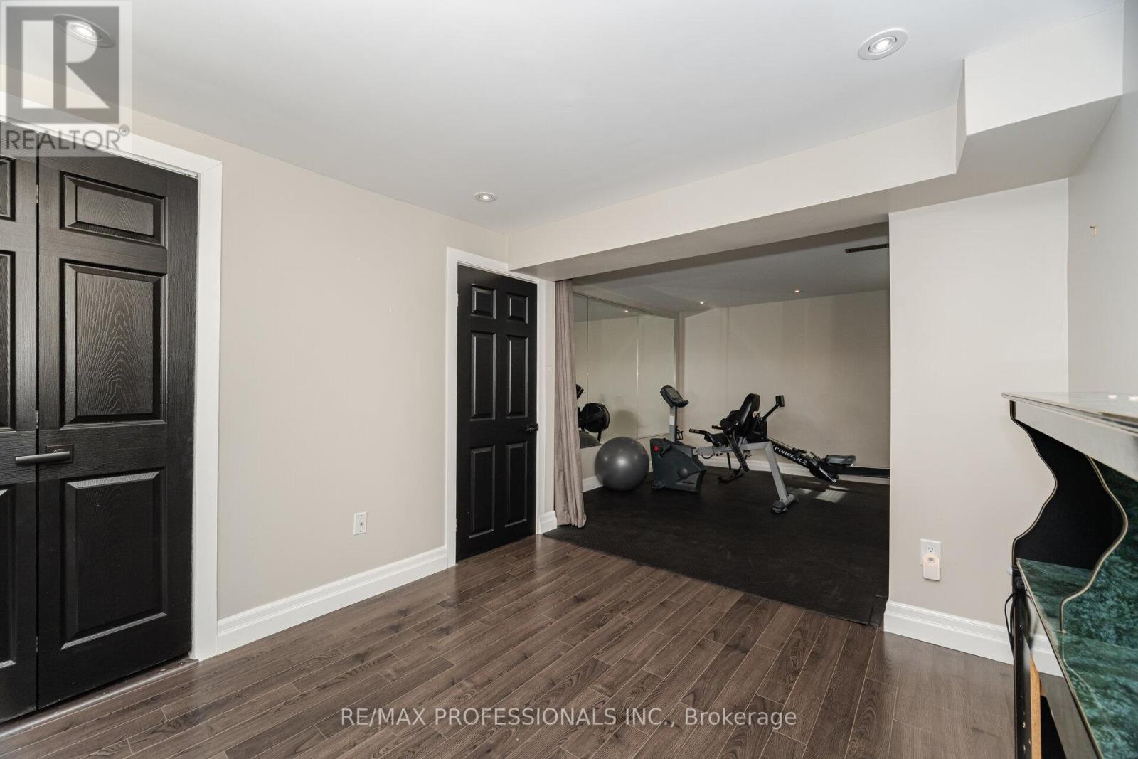 Single Family House Bungalow for Sale in  LORRAINE CRESCENT Brampton (Westgate) 