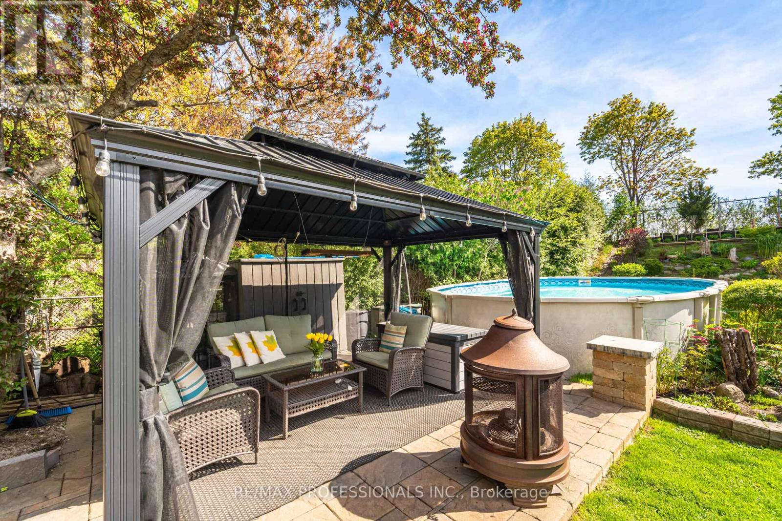 Single Family House Bungalow for Sale in  LORRAINE CRESCENT Brampton (Westgate) 