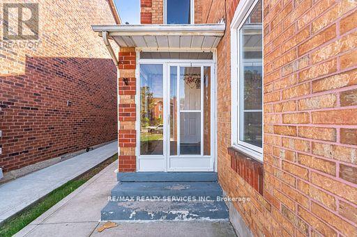 Single Family House for Sale in  LEEWARD DRIVE Brampton (Westgate) 