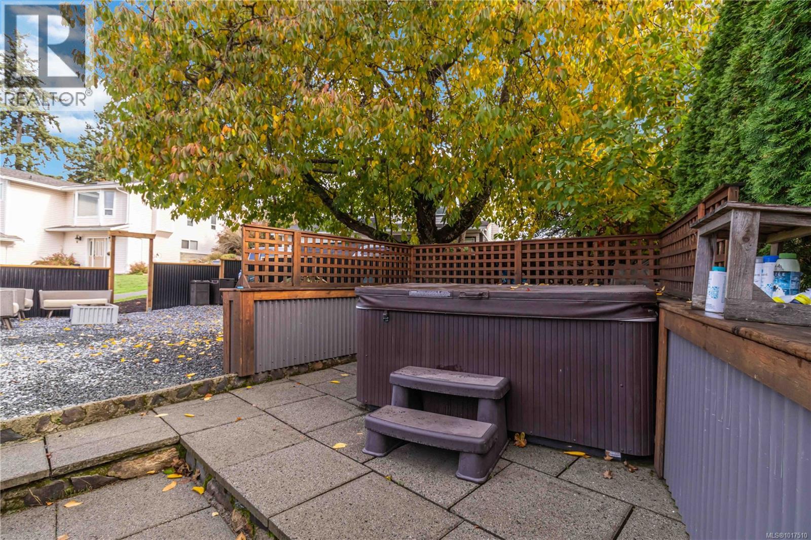 2745 STOCKEY PL - 34