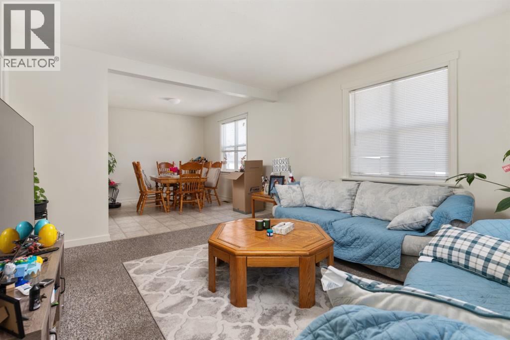 Multi-family House for Sale in   Avenue Mount Pleasant Camrose 