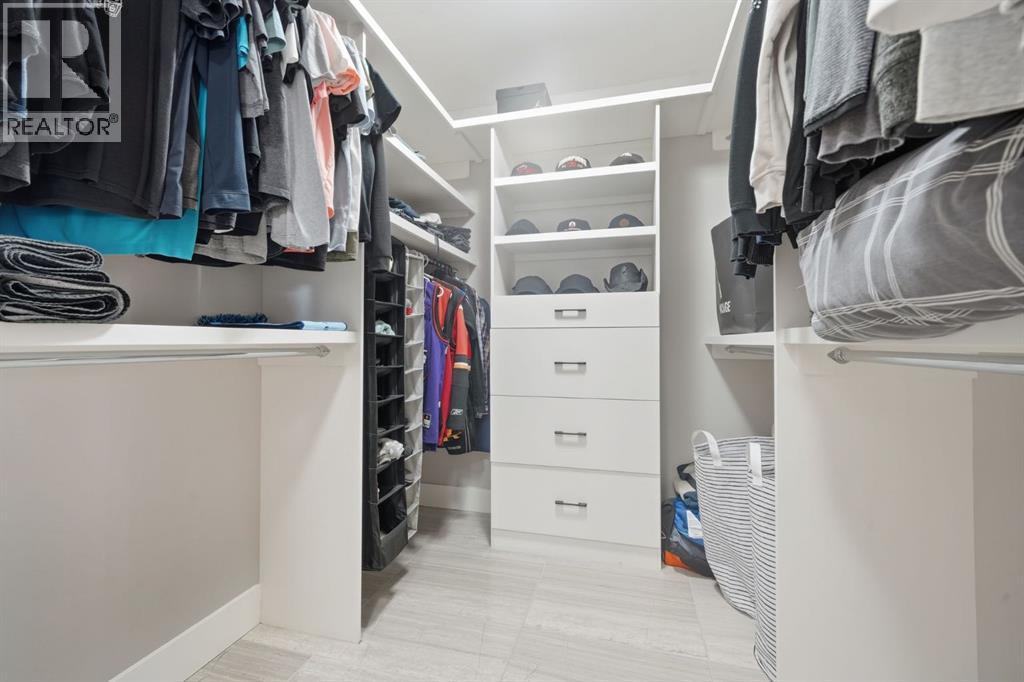 Single Family House for Sale in   Avenue SW South Calgary Calgary 