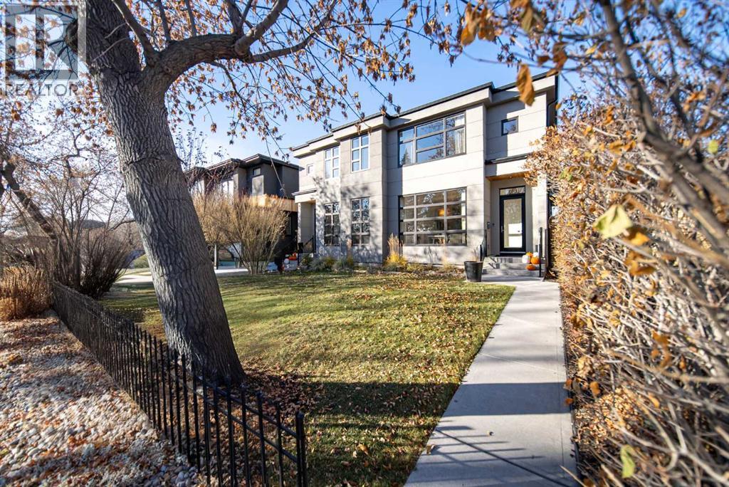 3731 43 Street SW, Calgary, Alberta