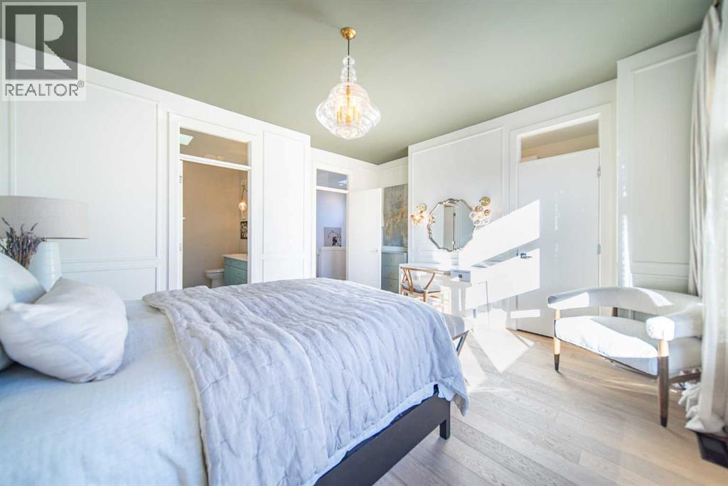 Single Family House for Sale in   Street SW Glenbrook Calgary 