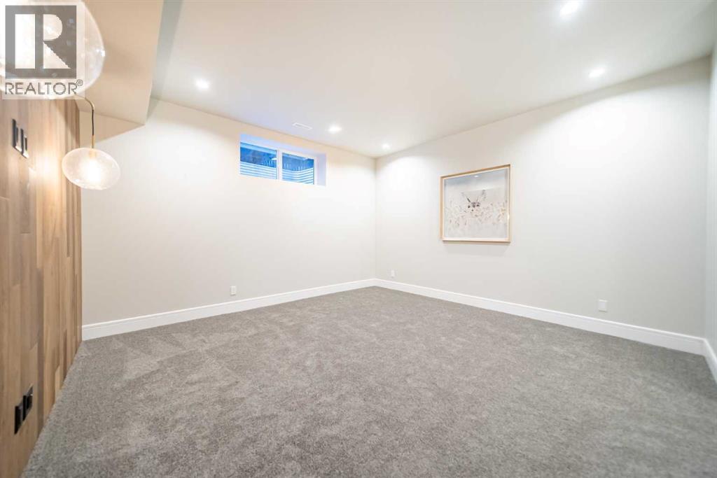 Single Family House for Sale in   Street SW Glenbrook Calgary 