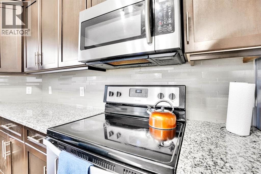 Single Family House for Sale in   Taracove Estate Drive NE Taradale Calgary 