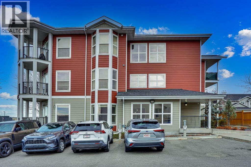 Single Family House for Sale in   Taracove Estate Drive NE Taradale Calgary 