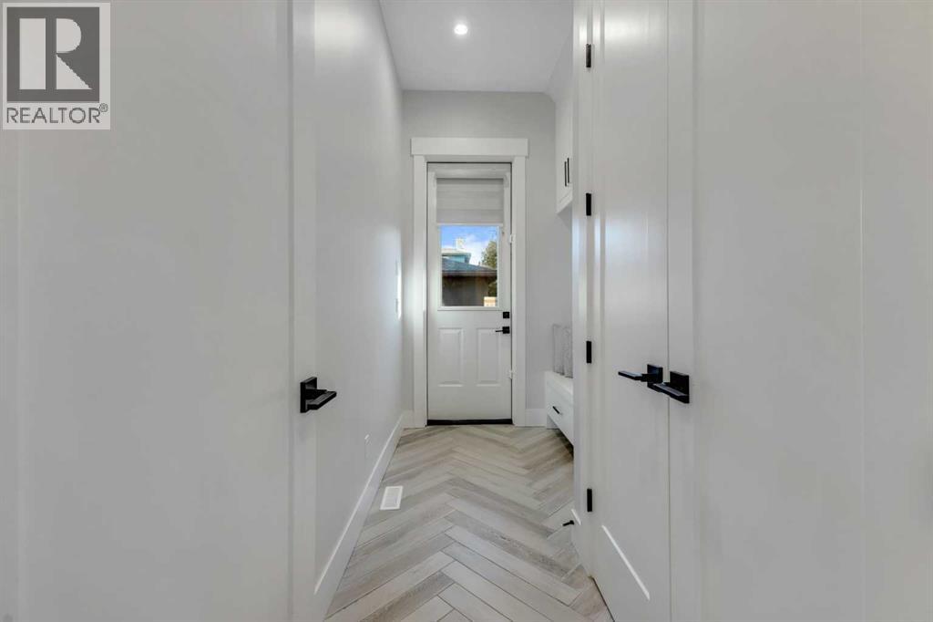 Single Family House for Sale in   Avenue NW Banff Trail Calgary 