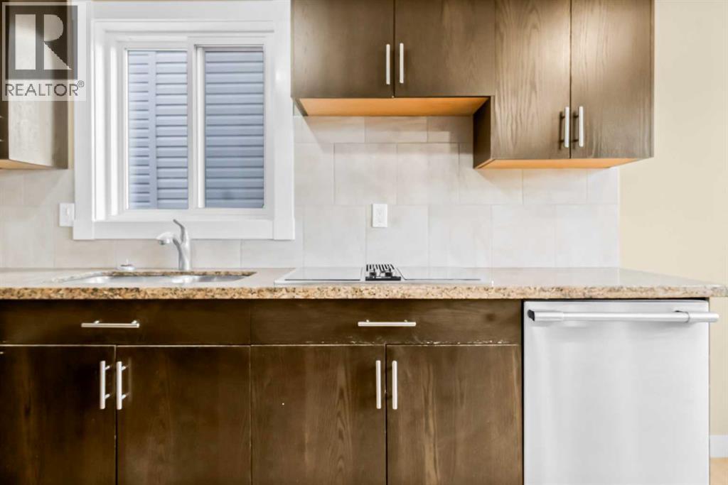 Single Family House Bi-level for Sale in   Street SW Shawnessy Calgary 