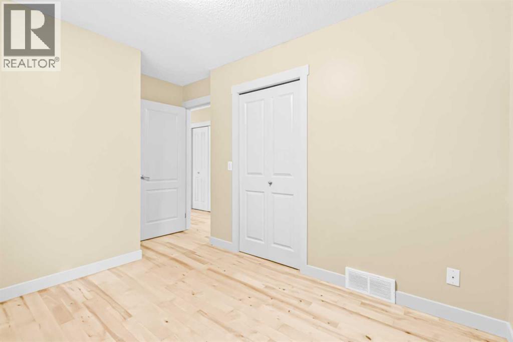 Single Family House Bi-level for Sale in   Street SW Shawnessy Calgary 