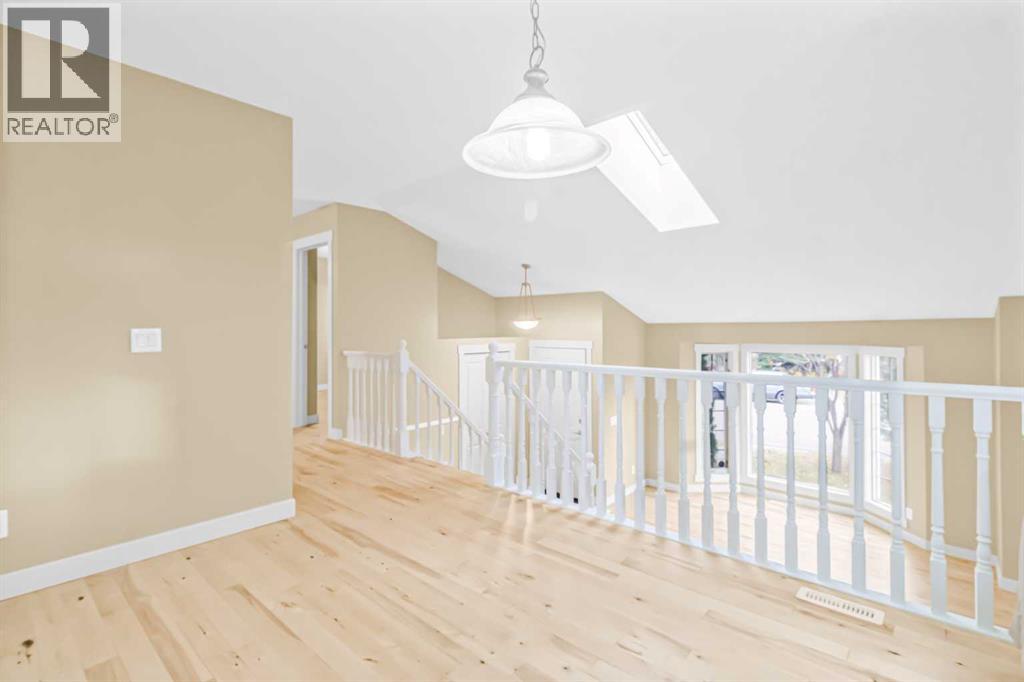 Single Family House Bi-level for Sale in   Street SW Shawnessy Calgary 